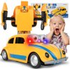 Auto Beetle transformujúce sa na robota