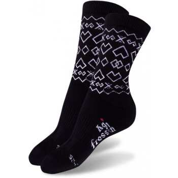 Trekingové ponožky čičmany čierne