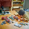 LEGO® City 60423 Električka a zastávka v centre mesta