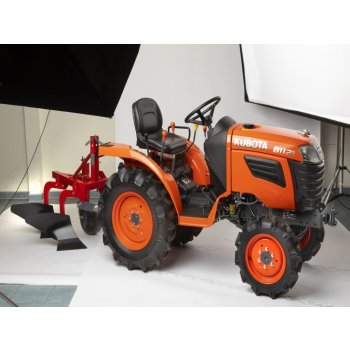 Kubota B1121