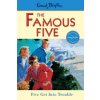 Famous Five: Five Get Into Trouble (Blyton Enid)