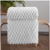 Luxusná, hrejivá deka s 3D vaflovou textúrou - biela, š. 70 cm x d. 160 cm