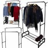 Kovový stojanový vešiak na oblečenie s policami na topánky 160 cm čierny (Funkčný a stabilný stojan na kabáty, bundy a doplnky do každej domácnosti)