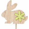 Anděl Zajačik drevený na špajli s kvietkom zeleným 8 cm