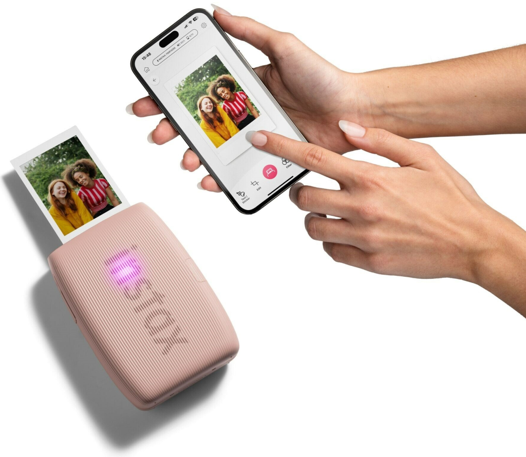 Ružová Fujifilm Instax Mini Link 3 – okamžité tlače a kreatívne koláže pre tvoje najlepšie chvíle.