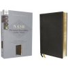 Nasb, Personal Size Bible, Large Print, Genuine Leather, Calfskin, Black, Red Letter, 1995 Text, Comfort Print (Pevná)