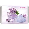 Dermacol Lilac Flower Shower tělový peeling 200 g + krém na ruce 30 ml + dekorativní vonná svíčka + plechová krabička darčeková sada