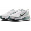 Pánske bežecké topánky Nike VOMERO 18 HM6803-110 - EUR 44 | UK 9 | US 10