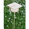Drevený zápich - Promočná čiapka 67 - 20 cm 21517