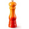 Le creuset mlynček na soľ 21cm Farba: Oranžová