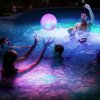 Nafukovacia lopta - modrá / červená s LED - 20 cm