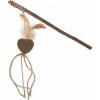 Hračka Magic Cat Natural Fun palička srdce s prírodnými pierkami a povrázkami 25cm
