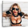 Sablio Obraz Žena s okuliarmi - 50x50 cm