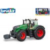 Bruder Farm - traktor Fendt 1050 Vario s mechanickým a garážovým zařízením