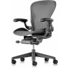HERMAN MILLER Aeron, veľkosť B, pre tvrdé podlahy – grafitová