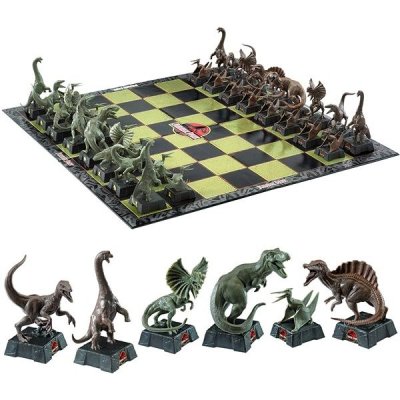 Jurassic Park Dinosaurs Chess Set šach
