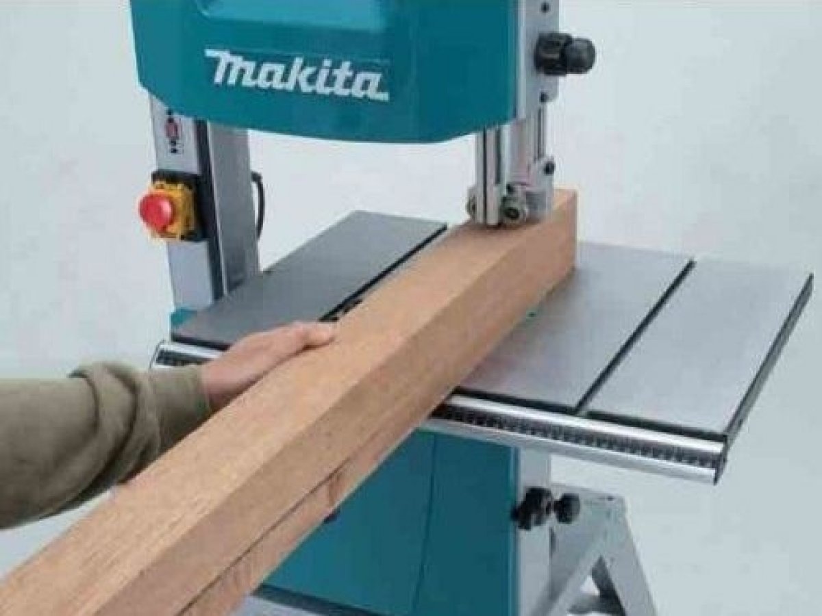 Makita LB1200F od 701,76 € - Heureka.sk