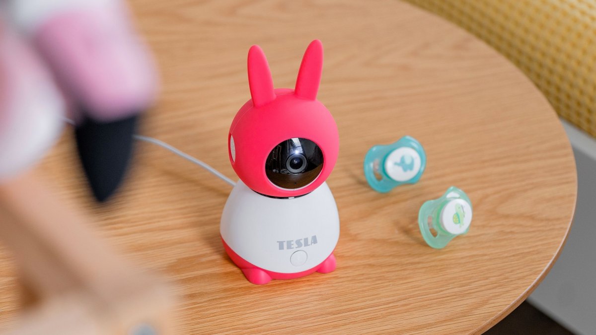Tesla Smart Camera 360 Baby Pink TSL-CAM-SPEED9S