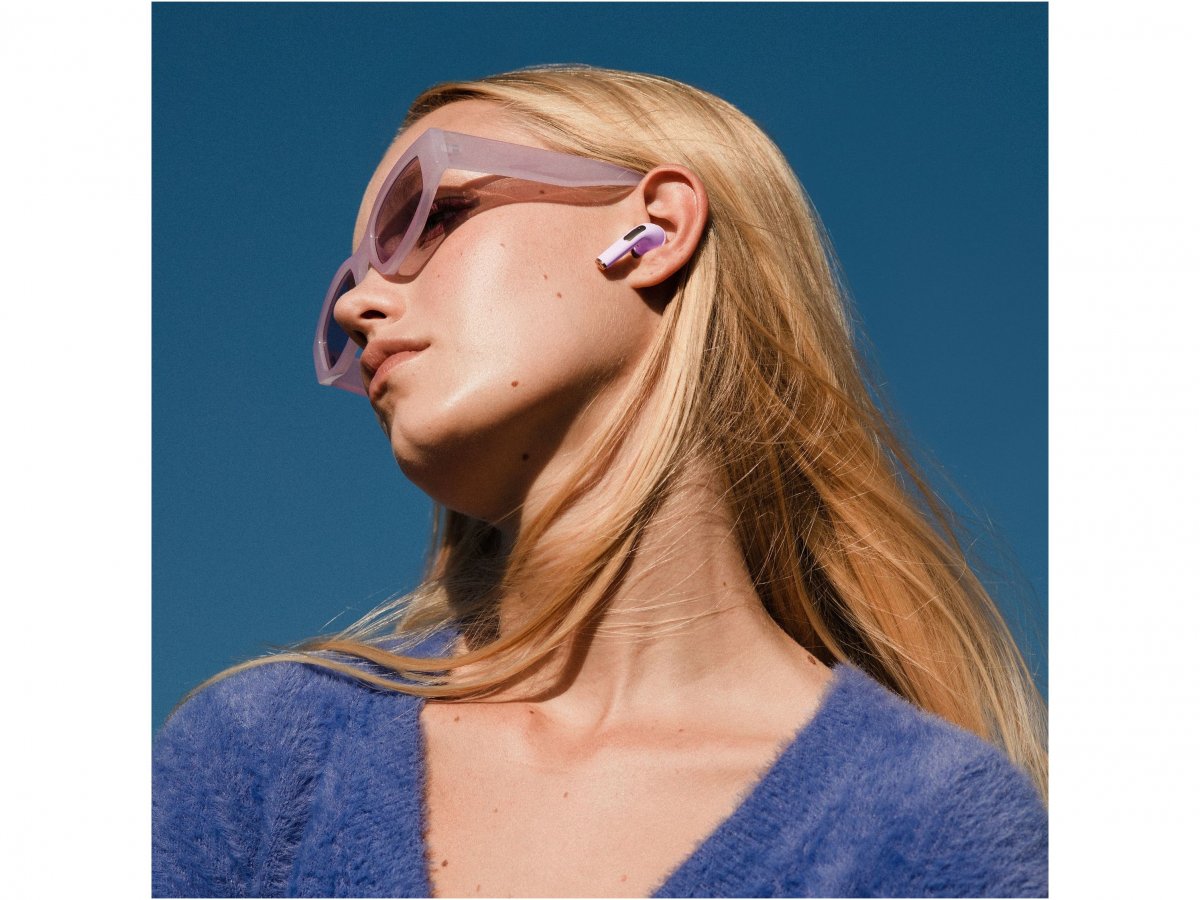 Až 30 hodín počúvania