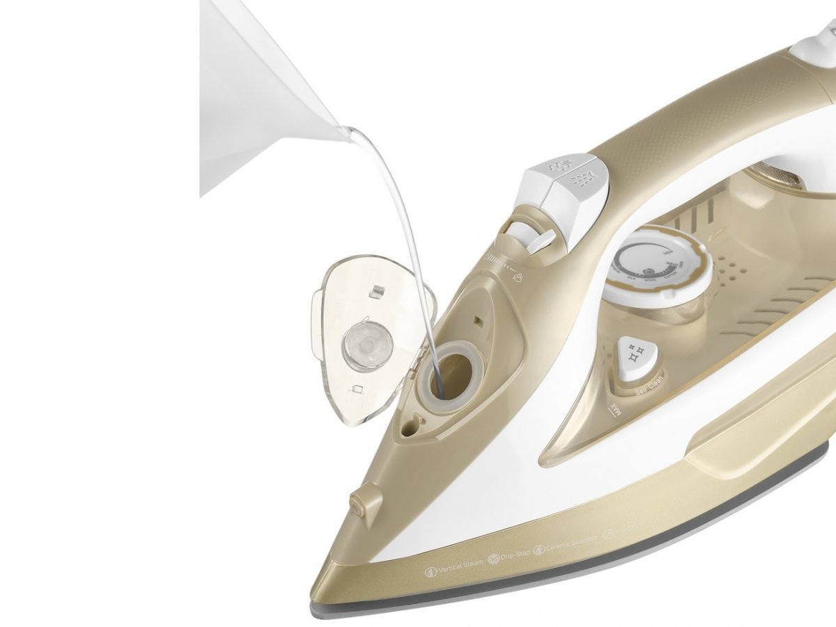 Priehľadná nádržka