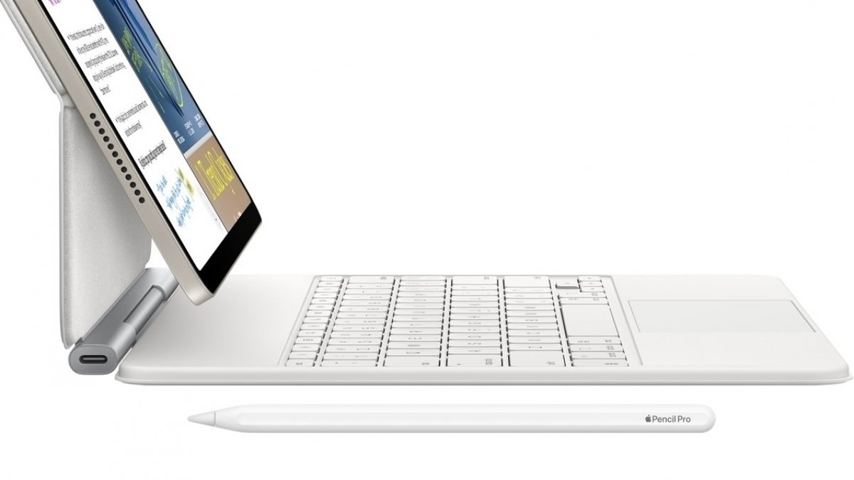 Apple Pencil Pro a Magic Keyboard