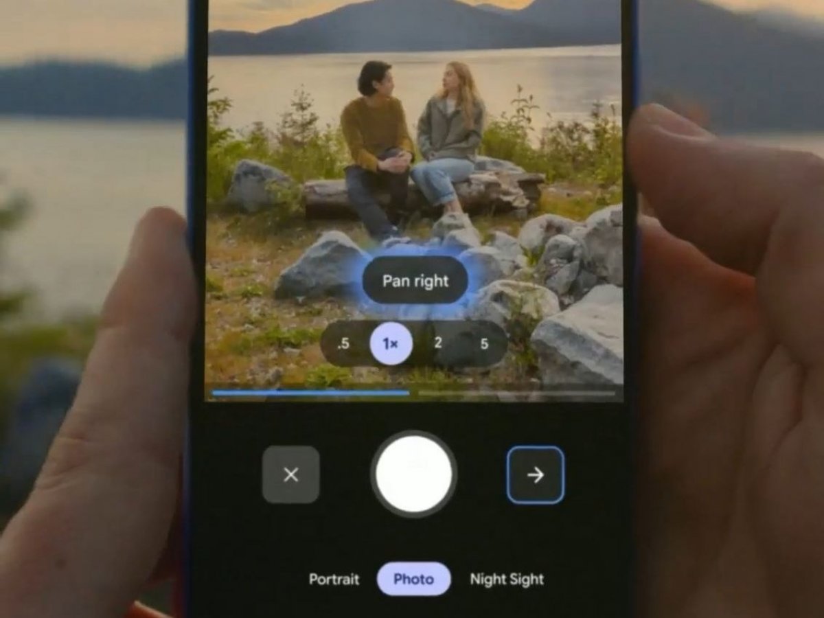 Fotokouč s umelou inteligenciou
