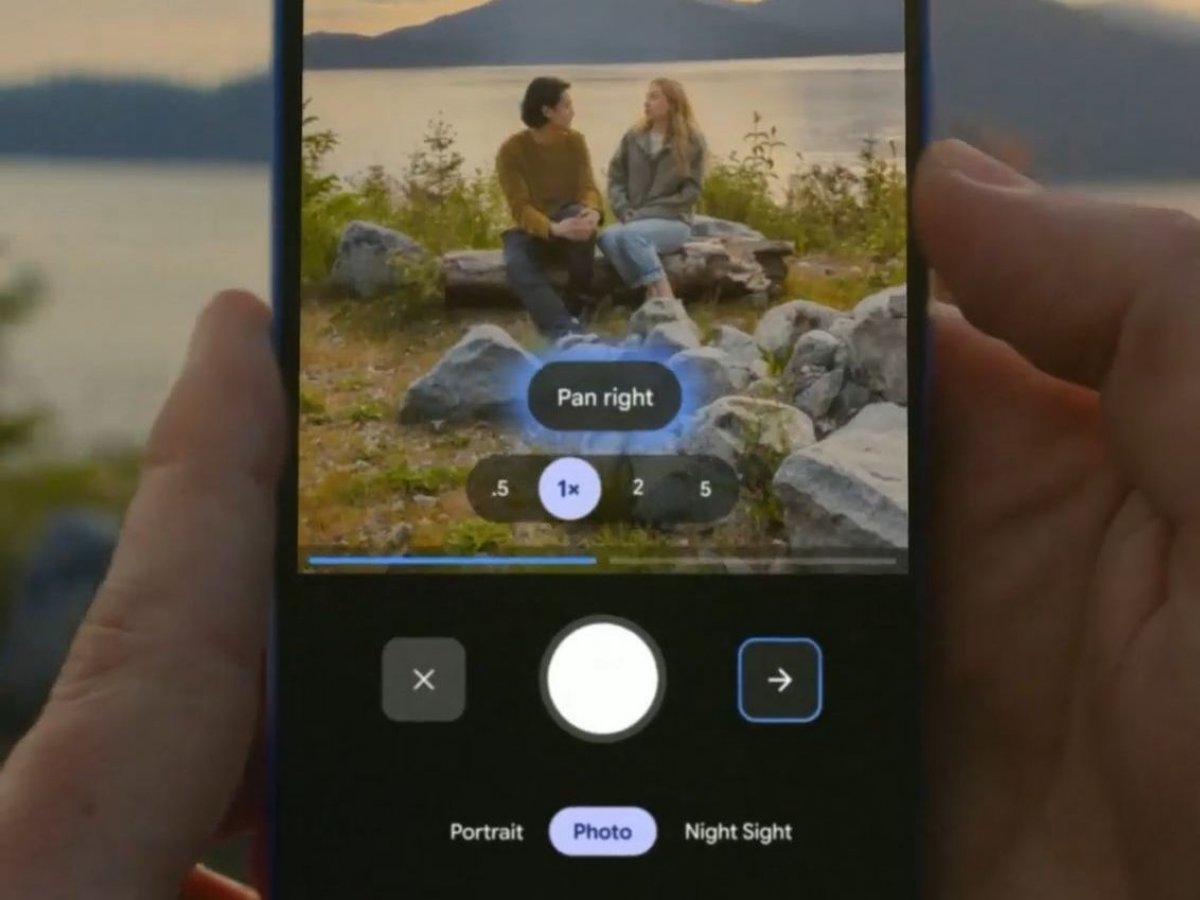 Fotokouč s umelou inteligenciou