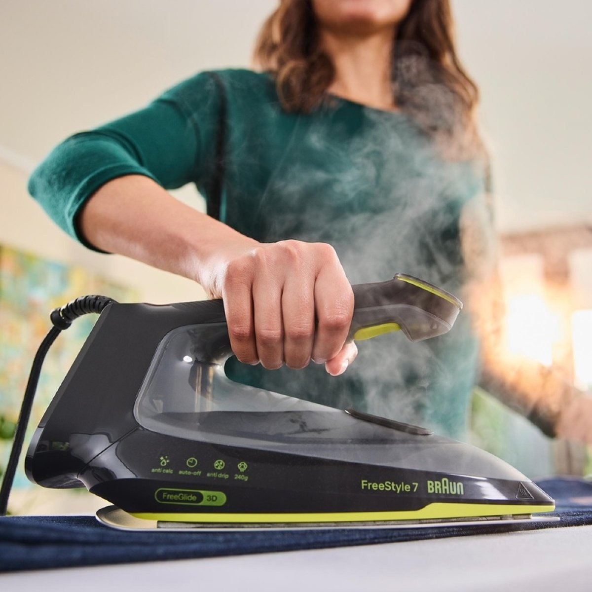 4-hviezdičková ergonomicky certifikovaná naparovacia žehlička