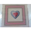 Štvorec na vankúš: srdiečko v rámiku (Štvorec na vankúš: srdiečko v rámiku)