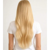 Clip-in vlasy seamless 55cm, 135g #22 | svetlá piesková blond (Ideálne pre tých, ktorí preferujú minimalizmus a eleganciu. Tieto Clip-in vlasy seamless sú tak ľahké, že ich takmer neucítite.)