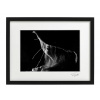 Atelier - Petr Vydra Umelecká čiernobiela fotografia - Dievča v klobúku (čierny rám), Velikost a varianta fotografií Bílý rám 30 x 40 cm ( pasparta 21x 30 cm )