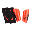 Chrániče Nike Mercurial Lite DN3611-635 M (160-170 cm)