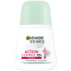 Garnier Mineral Action Control Thermic 72h guľôčkový antiperspirant deodorant roll-on pre ženy 50 ml