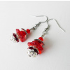 Červené náušnice kvety 2 - chirurgická oceľ (Handmade červené živicové náušnice kvety doplnené chirurgickou oceľou)