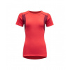 Devold dámske tričko s krátkým rukávom Hiking Woman T Shirt | farba: POPPY/BEETROOT, veľkosť: S