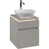VILLEROY & BOCH Legato závesná skrinka pod umývadlo na dosku (umývadlo v strede), 2 zásuvky, s LED osvetlením, 450 x 500 x 550 mm, Soft Grey, B566L0VK