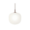 Muuto Závesné svietidlo Rime Ø25, opal/deep red 22241