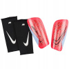 NIKE MERCURIAL LITE SUPERLOCK (M) Chrániče Holení Červená