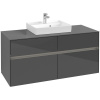VILLEROY & BOCH Collaro závesná skrinka pod umývadlo na dosku (umývadlo v strede), 4 zásuvky, s LED osvetlením, 1200 x 500 x 548 mm, Glossy Grey, C070B0FP