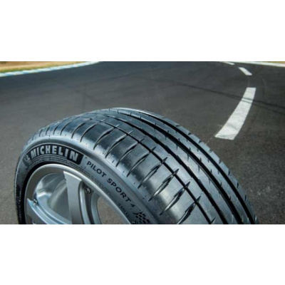 Michelin PILOT SPORT 4 105Y XL FR 275/40/R19 105Y