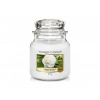 Sviečka YANKEE CANDLE Camellia Blossom 411 g (5038581091402)