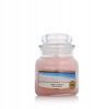 Tradičná parafínová sviečka Pink Sands Yankee Candle 1 ks