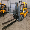 Vysokozdvižný vozík se spalovacím motorem FD25, stožár 2500 kg, vidle 4,5 m, kabina 1220 mm