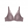 Dámska čipkovaná podprsenka Body Make-Up Illusion WP - Triumph černá (0004) 080B