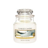 Sviečka stredná Yankee Candle - Baby Powder - 411 g