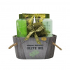 Aurora Olive Garden Gift Set 5 ks Darčeková sada obsahuje sprchový gél + telový balzam + krém na ruky + peeling na telo + hubka