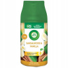 Air Wick Freshmatic Náplň do osviežovača vzduchu vanilka a santalové drevo 250 ml