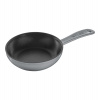 Liatinová panvica na pečenie Staub 16 cm, sivá, 1221618