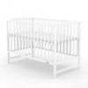 Detská postieľka LILLY so sťahovacou bočnicou 120×60 cm, biela, od značky NEW BABY