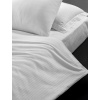 Hotelové povlečení 140x220, 70x90cm Atlas gradl Bílý - česaný 145g/m2, proužek 4 mm hotelový uzávěr
